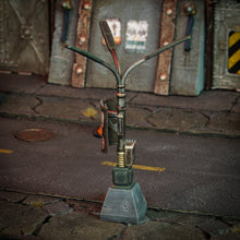 Lade das Bild in den Galerie-Viewer, Straßenlaterne mit Anschlagtafel
